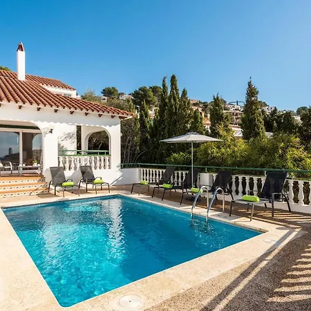 Carolina Villa Alaior