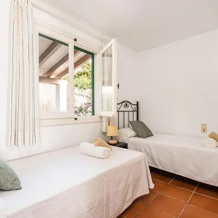 Carolina Villa *